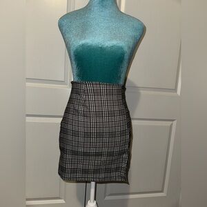 Plaid pencil skirt 🩳✨